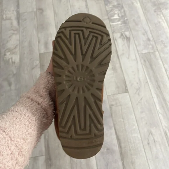 Ugg classic short II boots - Picture 3 of 4